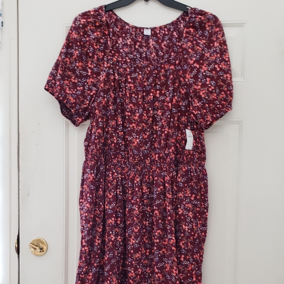 Old Navy Dresses & Skirts - Old Navy floral dress size XL